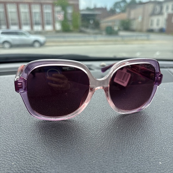 COACH sunglasses - Picture 1 of 3